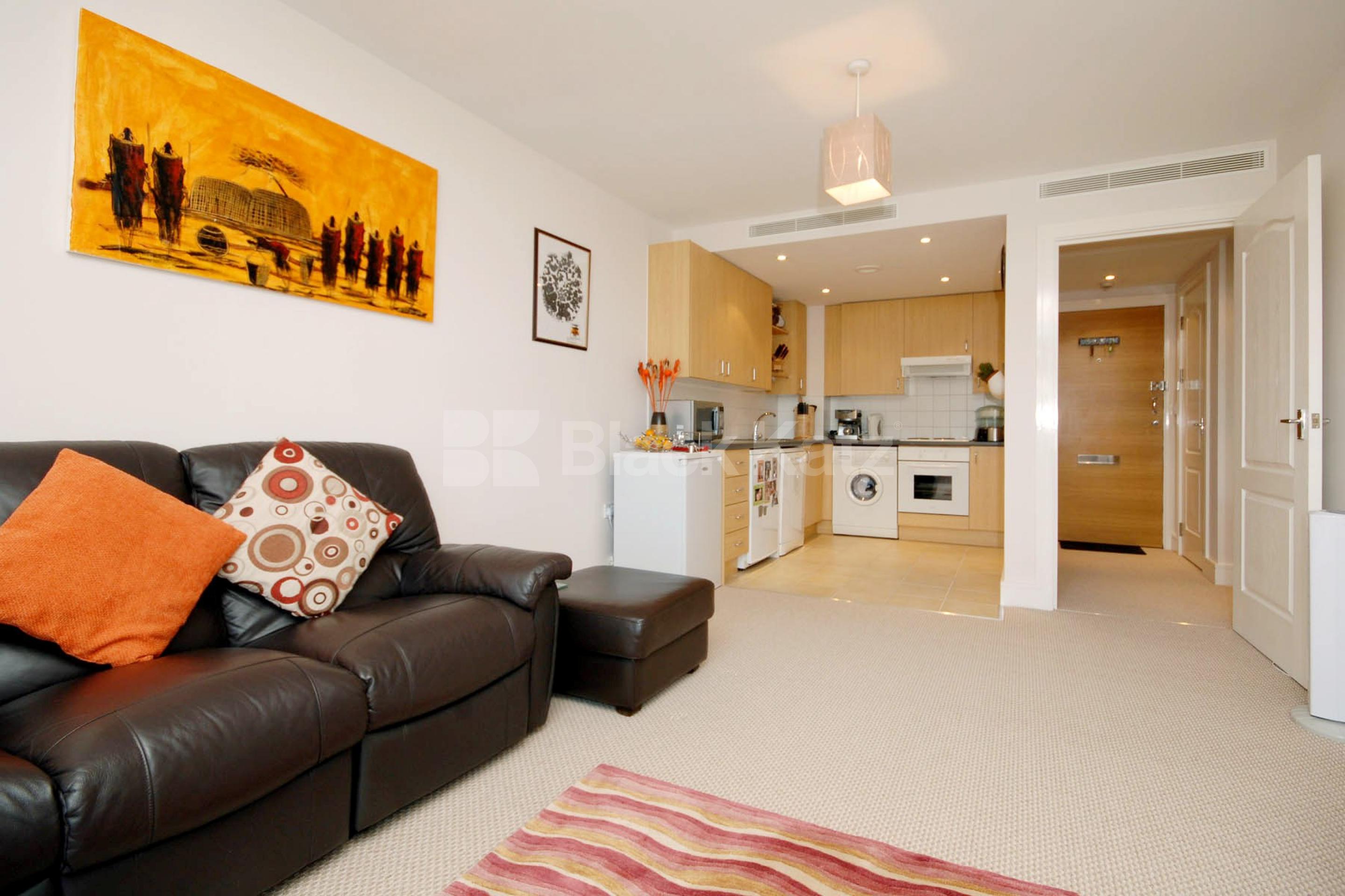			LET , 1 Bedroom, 1 bath, 1 reception Flat			 Chelsea Bridge Wharf, Queenstown Road, Battersea SW8